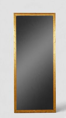 image d'un miroir avec un cadre en bois sur fond blanc
