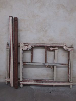 two pieces of furniture sitting next to each other on the floor