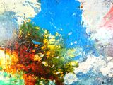 un gros plan d'un tableau sur lequel il y a beaucoup de peinture