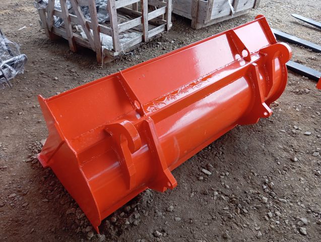 Godet à terre 1300mm attelage euro Neuf