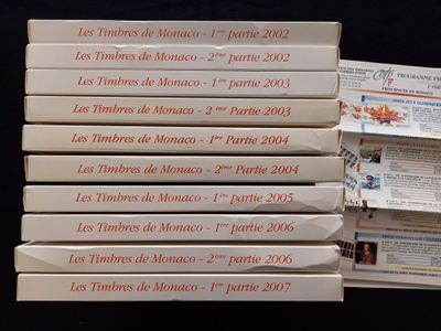 un grand nombre de livres empilés les uns sur les autres