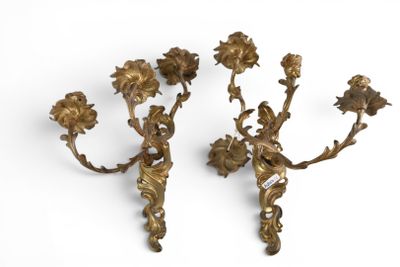 paire d'appliques murales anciennes en laiton avec fleurs et feuilles