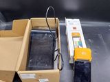 une boîte contenant un téléphone portable et une boîte contenant un téléphone portable