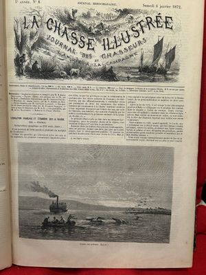 un livre ouvert avec une image représentant un bateau sur l'eau et une image représentant un bateau sur l'eau
