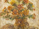 tableau représentant un vase de fleurs posé sur une table recouverte d'une nappe