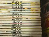 un grand nombre de livres empilés les uns sur les autres