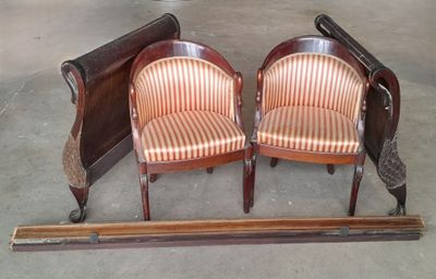 Lit de repos et paire de fauteuils col de cygne en placage d…