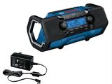 la radio est branchée sur un chargeur et un chargeur