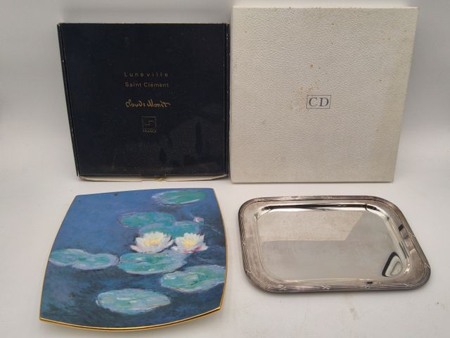 Christian Dior, plateau en métal argenté signé. Lunéville Saint-C...