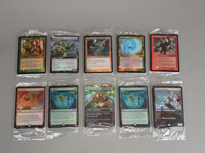 beaucoup de cartes sur la table