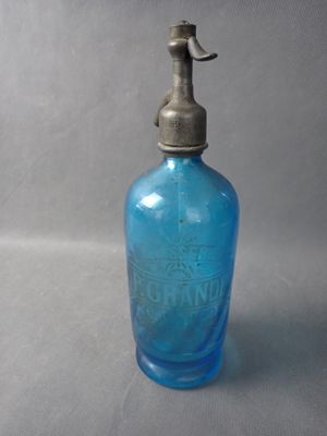 1 siphon à eau de seltz brasserie C.