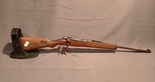 Catégorie C : Fusil 98AZ modifié chasse (fût coupé). Numéro de sé