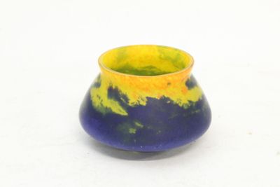 Petit vase en verre dépoli jaune et bleu H.