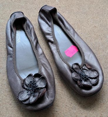 111 / Paire de chaussures - SAN MARINA - Pointure 36 /…