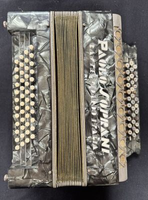 Accordéon PAOLO SOPRANI à Castelfidardo : Chromatique ; 3 ra…