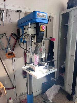 Lot comprenant l'entièreté de l'atelier  : - Photo 1