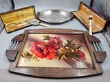 a picture of a tray with a painting on it