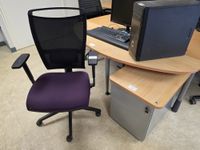 Deux bureaux retour arrondi + trois caissons + trois chaises (photo 5)