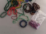 a lot of beads and beads on the table