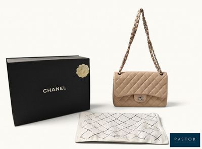 chanel beige en cuir d'agneau matelassé en cuir d'agneau matelassé en cuir d'agneau matelassé en cuir d'agneau matelassé en cuir d'agneau matelassé en cuir d'agneau matelassé en cuir d'agneau matelassé en cuir d'agneau matelassé