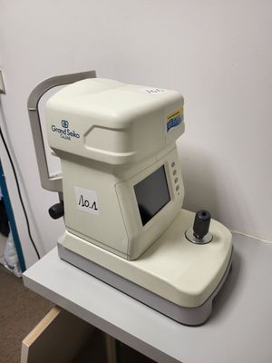 an image of a lab equipment sitting on a table