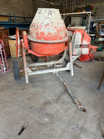 Manitou BF - Bétonnière de chantier de 2010