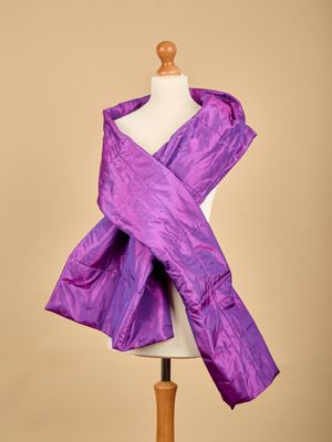 CELINE CIRCA 1990 ETOLE matelassée en taffetas changeant fuc…