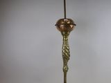 an image of a lamp that is sitting on a table