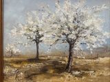 une peinture à l'huile représentant deux arbres dans un champ sur fond de ciel