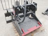 a picture of a fork attachment on top of a pallet