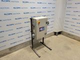 une image représentant une machine posée devant un mur