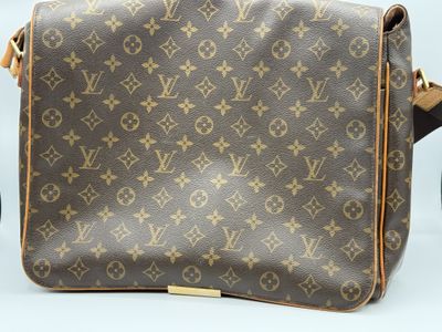 louis vuitton monogram canvas messenger bag