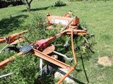 a small machine that is sitting in the grass