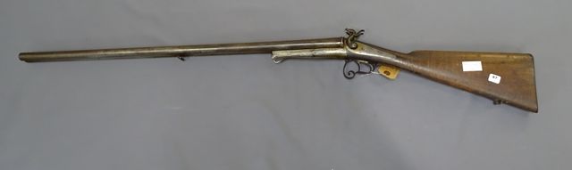 CAT D : Fusil à broche, par P. JAPPE Arm. à Montpellier. Canon en...