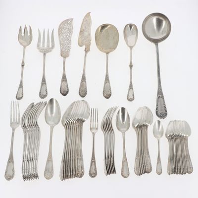 MENAGERE En argent comprenant : - dix grandes cuillères à so… - Photo 1