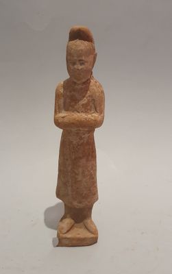 Servant debout en terre cuite Periode Tang (618/907)