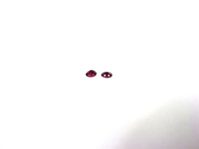 2 rubis ovales 0.80 ct n°612 Expert : Pierre DELAYE