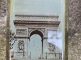 a picture of a picture of the arc de trio triumph in paris