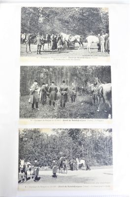quatre photos de personnes à cheval dans un champ