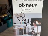 a sign that says dixneuf design on it