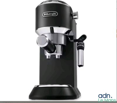 black and decker espresso coffee machine on a white background