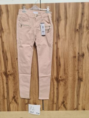 Lot de 27 pantalons femme Cache Cache ? Coupe slim zippe vi…