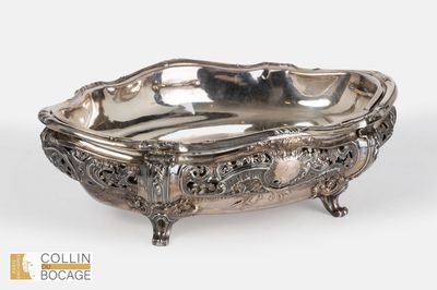 BOIN TABURET Jardinière à décor rocaille et feuillage ajouré… - Photo 1