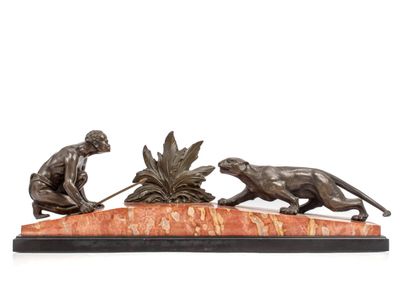 Albert DE RAED (1875 - 1939) Chasseur face à une panthère