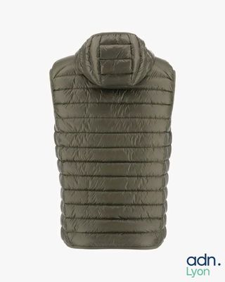 vue de dos d'un gilet matelassé pour homme avec capuche