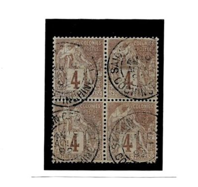 quatre timbres différents sur lesquels figurent un homme et une femme