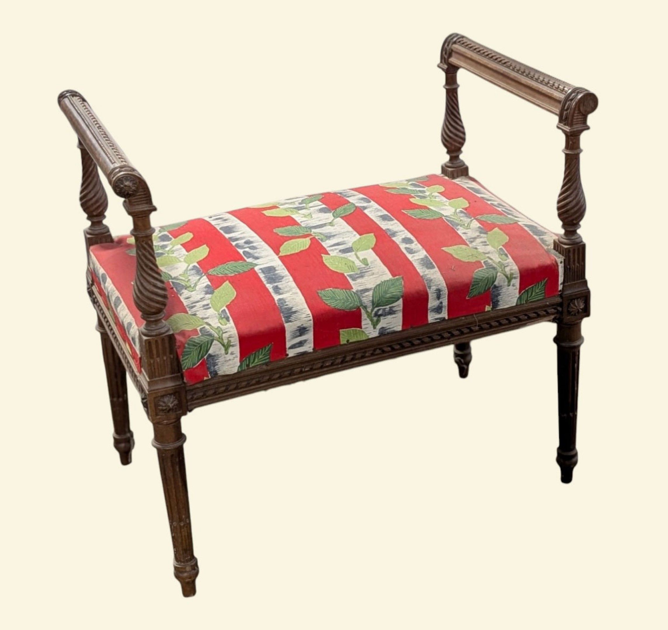 Banquette de milieu ou banquette de piano en chêne mouluré e…