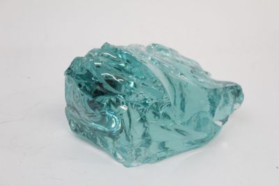 Important bloc de verre turquoise ou bleuté L. - Photo 1