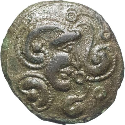 une pièce ancienne sur laquelle figurent un serpent et un autre serpent