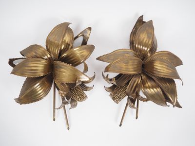 paire d'épingles à cheveux vintage en laiton en forme de fleur, ornées de plumes